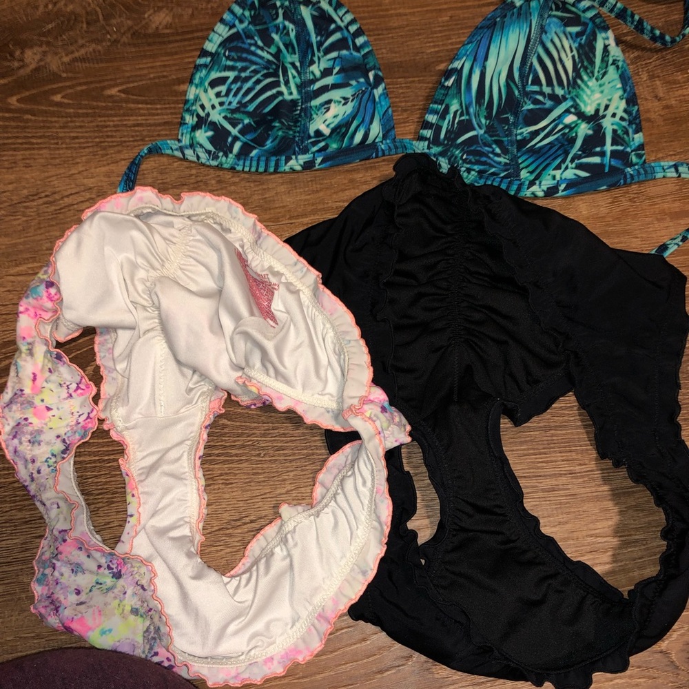 Bikini - Picture 4 of 4